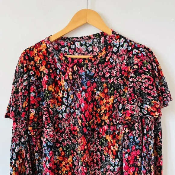 Zara Micro Pleated Floral Detail Puff Sleeve Ruffle Dress Size Large - Picture 4 of 7